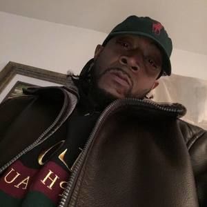 Meet your Posher, Dee